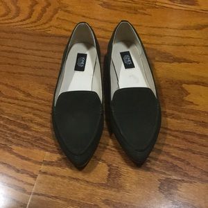 JONES NEW YORK olive loafers